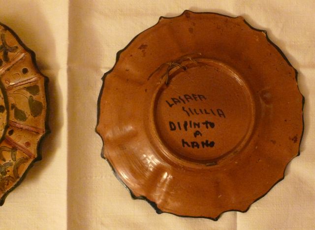 Coppia di piatti ornamentali