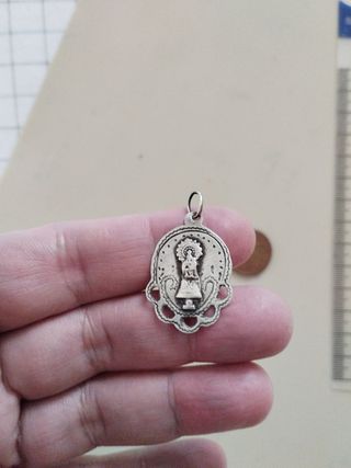medalla religiosa de plata años 40's