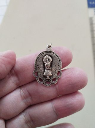 medalla religiosa de plata años 40's