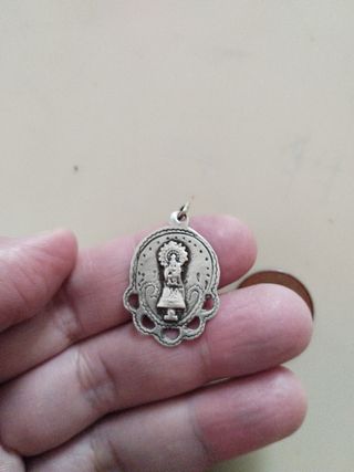 medalla religiosa de plata años 40's