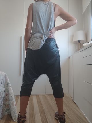 Pantalón harem vinilo Reebok REBAJADO
