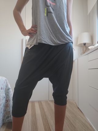 Pantalón harem vinilo Reebok REBAJADO