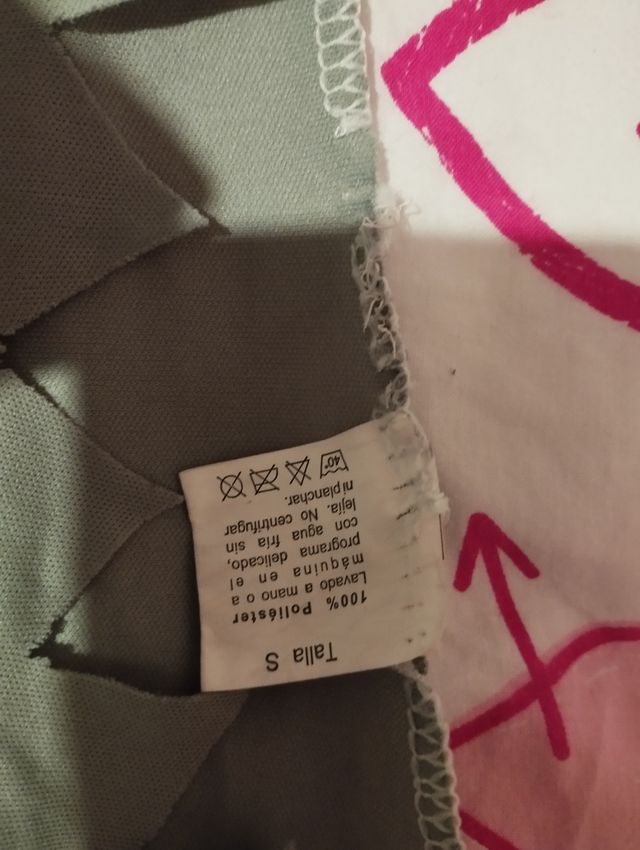 Disfraces varios precio por unidad.