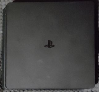 MEGA PACK PS4 SLIM 1 TB + 9 JUEGOS + BASE + MANDOS