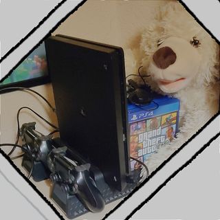 MEGA PACK PS4 SLIM 1 TB + 9 JUEGOS + BASE + MANDOS