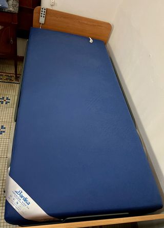 Cama articulada eléctrica a estrenar