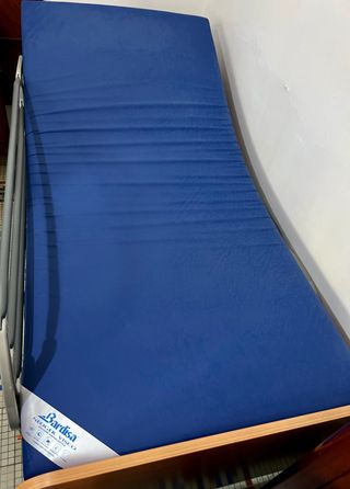 Cama articulada eléctrica a estrenar