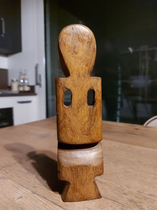 Statuetta Dominicana in legno
