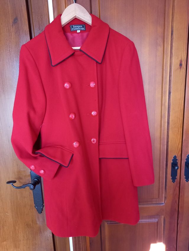 rosso per tre quarti