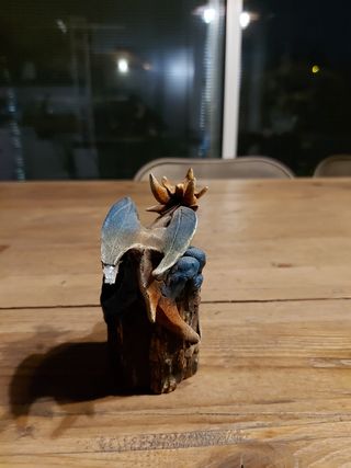 Draghetto portafortuna in legno e resina