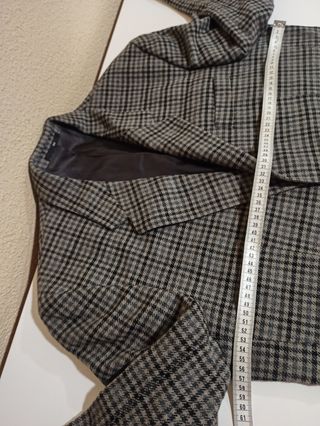 AMERICANA. Talla 52