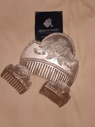 se vende o alquila traje de fallera