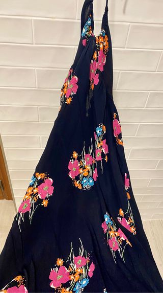 Vestido fiesta largo negro estampado. S, Sfera