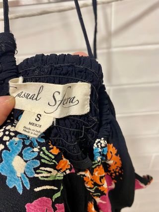 Vestido fiesta largo negro estampado. S, Sfera