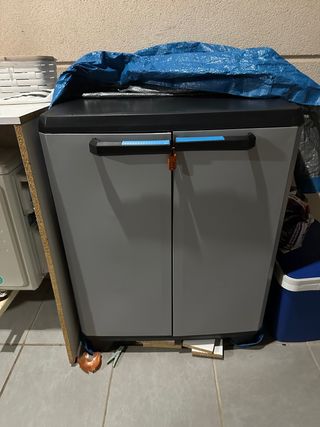 Mueble de resina