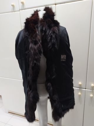 Chaqueton Zorro Negro con mangas  Cuero actual