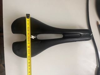 Sillín de carbono Specialized Romin