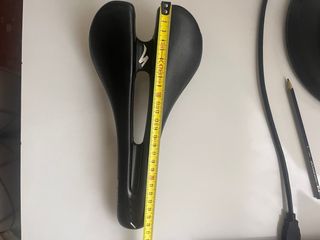 Sillín de carbono Specialized Romin