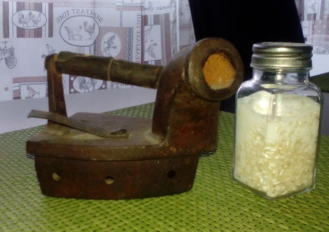 2 PLANCHAS antiguas de HIERRO a CARBÓN