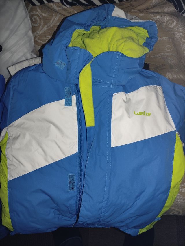 chaqueta y pantalón especial nieve