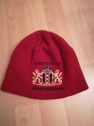 lote de gorro y bufanda en granate