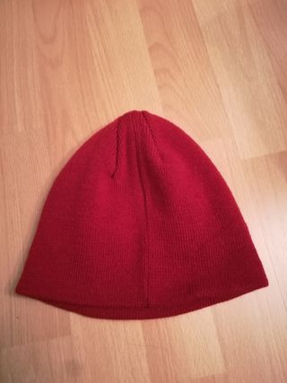 lote de gorro y bufanda en granate