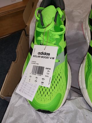 Zapataillas running Adidas solar boost 42,5 de segunda mano por 65 EUR en  Badajoz en WALLAPOP