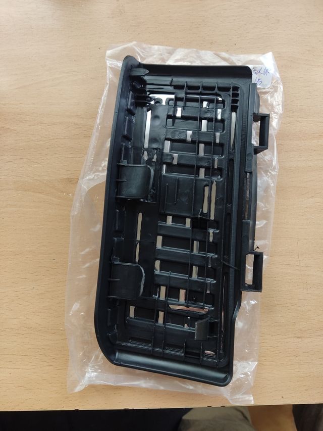 REPOSAPIES Y FUNDA POMO GRUPO VAG.