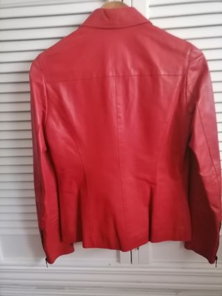Chaqueta piel alta calidad. 