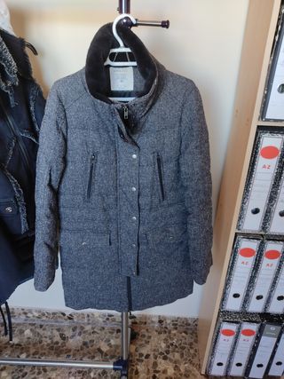 Abrigo acolchado hasta las rodillas,cuello de pelo