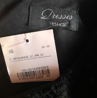 Vestido midi negro de mujer