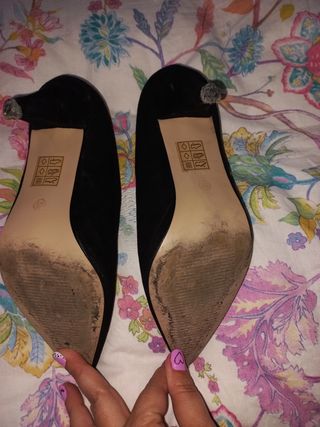 Zapato salon tacon negro