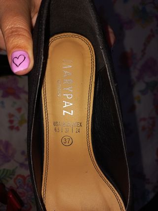 Zapato salon tacon negro