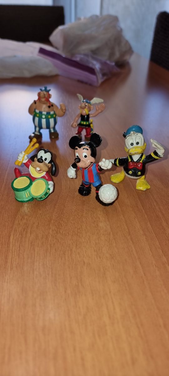 Muñecos Variados, Precio según unidad