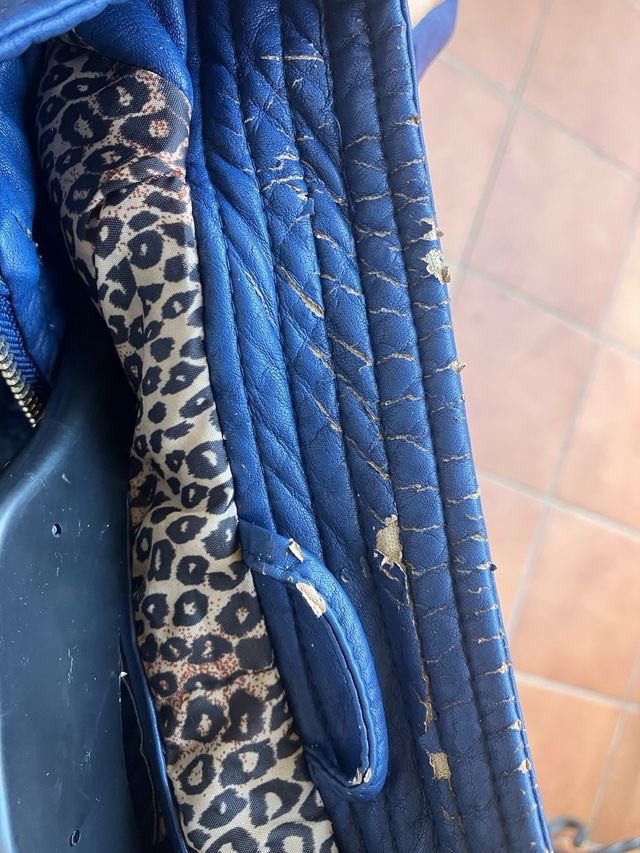 Chaqueta de cuero azul