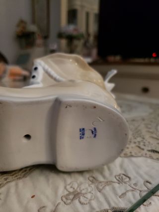 Figura porcelana con paloma