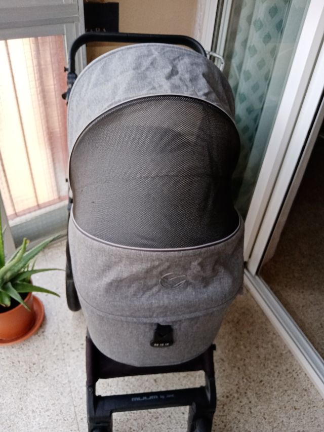 Carro de bebe de "JANE MUM" de tres piezas.