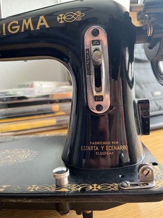 Máquina de coser sigma