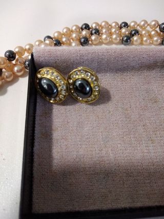 Conjunto collar y pendientes