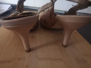 Zapatos de fiesta. Num. 38 Tacón medio