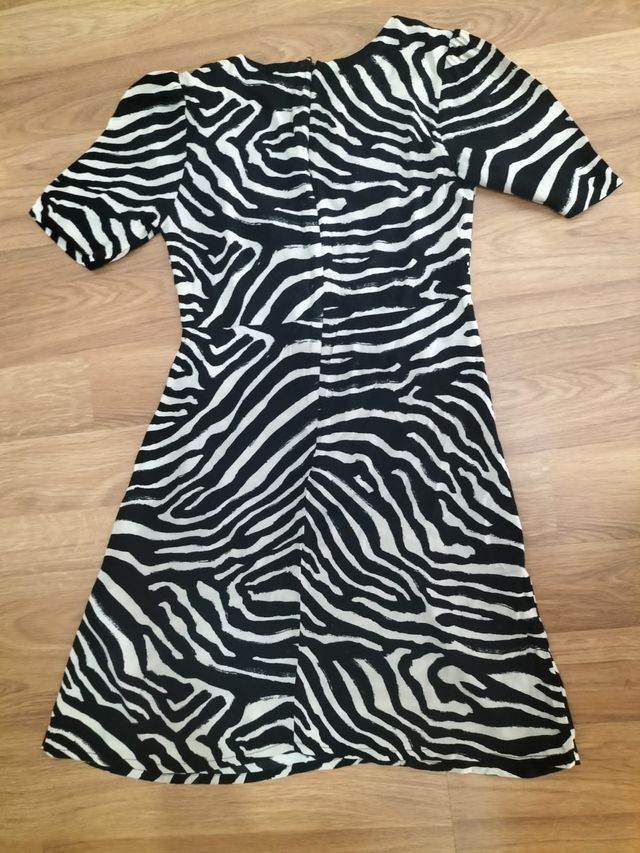 Vestido estampado cebra