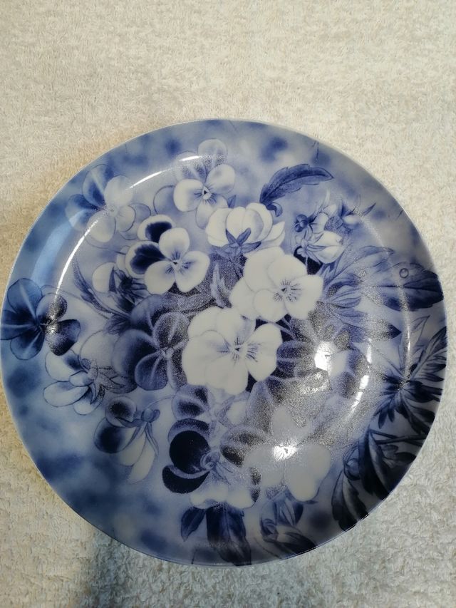 Piatto porcellana fiori blu