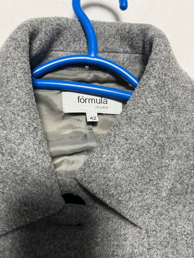 Abrigo gris talla 42