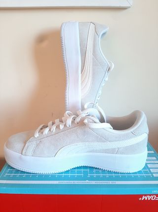 Puma, Zapatillas.