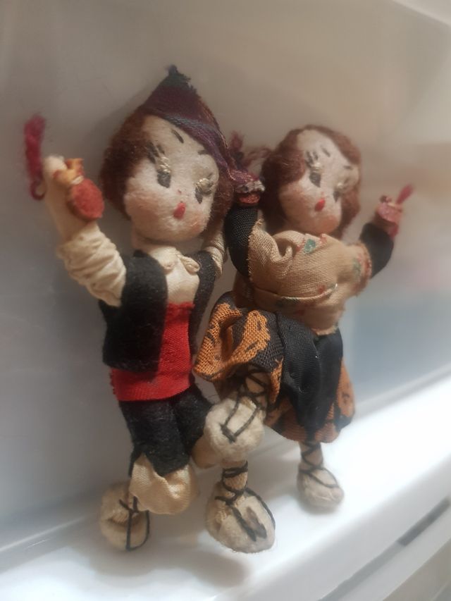 pareja de muñequitos bailarines antiguos