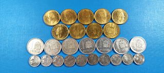 Lote 26 monedas diferentes 1 Pta Juan Carlos I