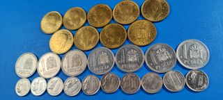 Lote 26 monedas diferentes 1 Pta Juan Carlos I