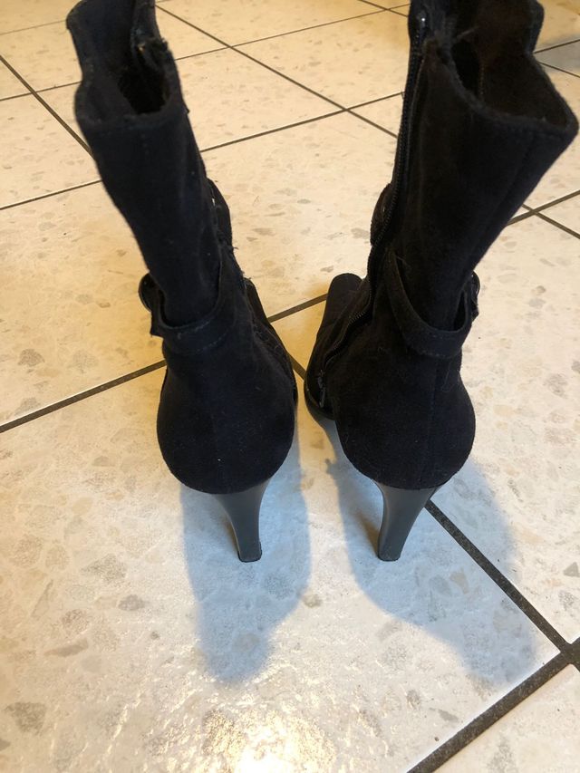 Stivaletti scamosciato nero 38