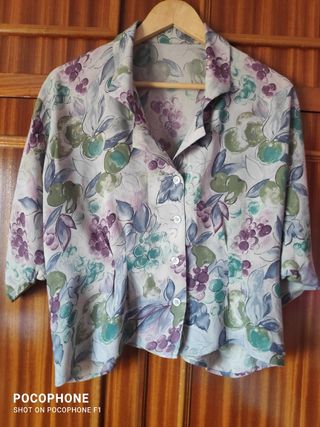 REBAJADA BLUSA PRECIOSA talla 44.