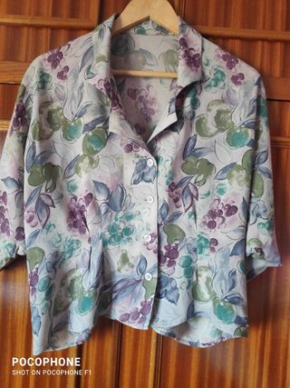 REBAJADA BLUSA PRECIOSA talla 44.